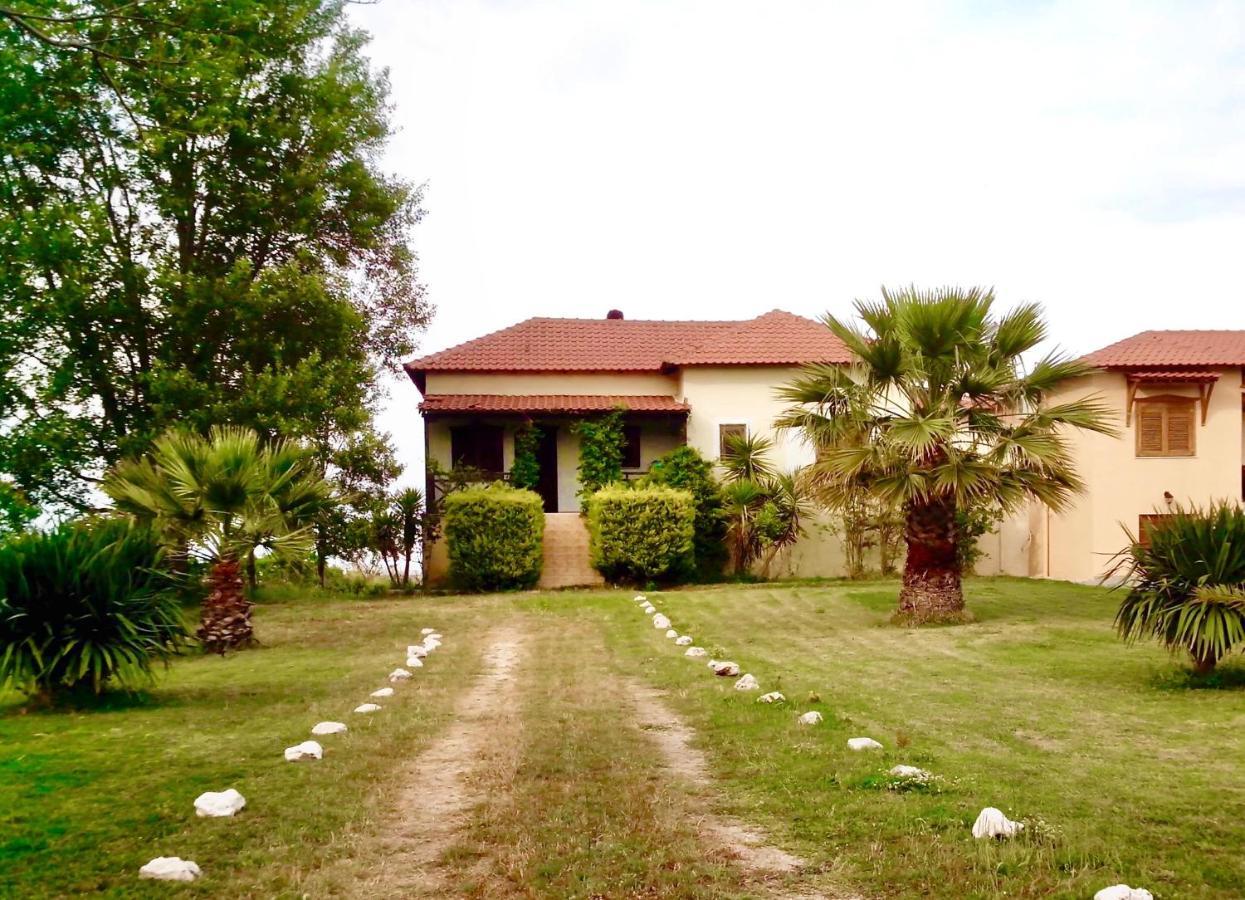 Seafront Oasis Beach Houses Ierissós Ngoại thất bức ảnh